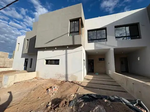 VENTA DUPLEX 3 DORMITORIOS DOCTA