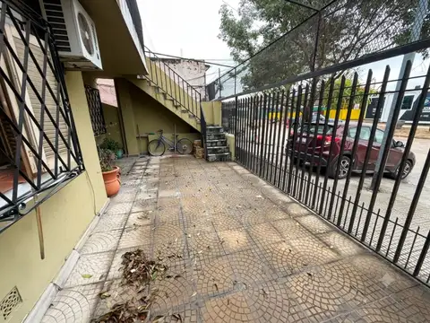 2 PH 5 AMBIENTES EN BLOCK CON PATIO GARAGE TERRAZA