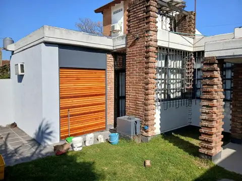 HERMOSA CASA EN ITUZAINGO