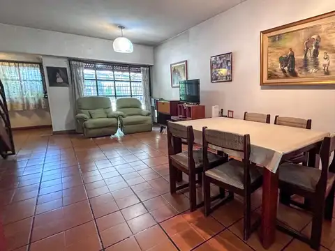 Depto Tipo Casa en Venta al Este
