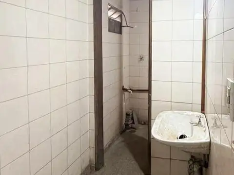 Local en Alquiler en Parque San Martín, $ 400.000