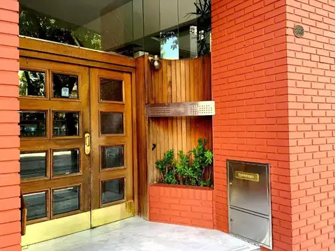 Avenida Scalabrini Ortiz e/ Güemes y Charcas