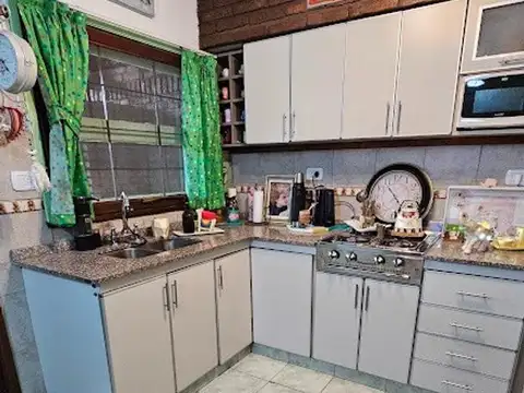 Casa en Venta en Castelar Sur, USD 200.000