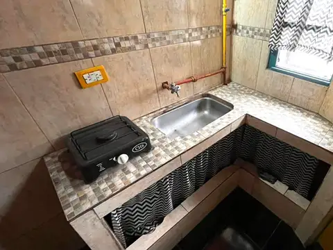 Depto Tipo Casa en Venta en Caseros, USD 18.000