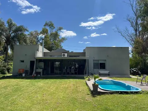 Casa 3 Ambientes con Parque, Pileta. La Pista