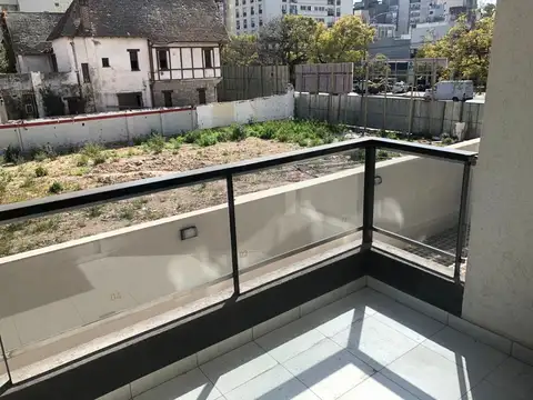 Departamento en Venta en Olivos Vias/Rio, USD 265.000