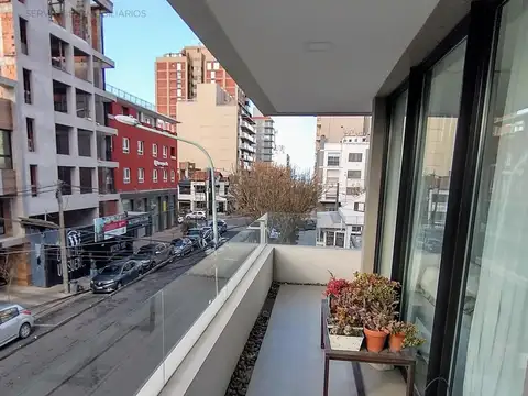 Departamento en Alquiler con 2 cocheras