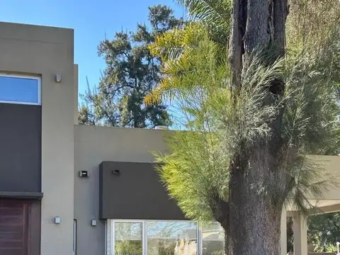 Casa en Alquiler de 3 dormitorios