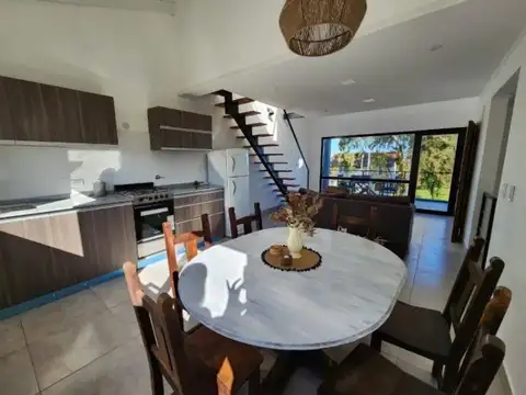 Casa en Alquiler en Los Acantilados, $ 1.300.000