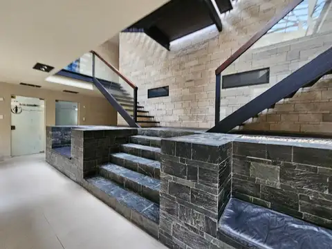 Oficina en Alquiler en Benavidez, $ 790.000