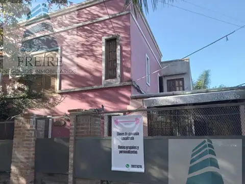 VENTA Casa 6 ambientes en Villa Morra, Pilar Centro