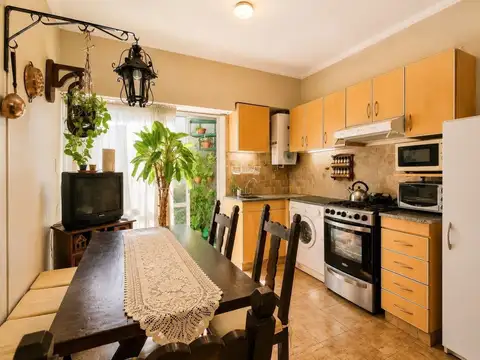 Depto Tipo Casa en Venta en Monte Castro, USD 115.000