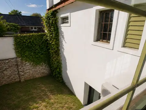 Depto Tipo Casa en Venta de 4 dormitorios