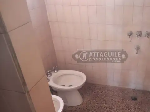 Depto Tipo Casa 2 ambientes con 1 baño
