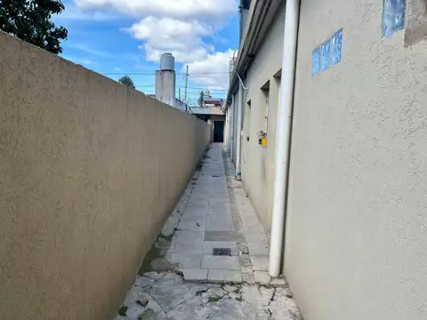 Depto Tipo Casa en Alquiler de 2 ambientes