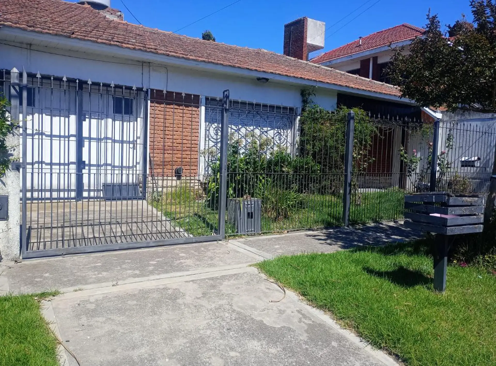 VENTA CHALET 3 AMBIENTES pUNTA mOGOTES
