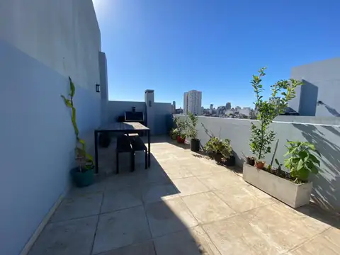 Excelente monoambiente con terraza en venta