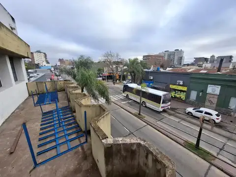 Local en Venta 40 años