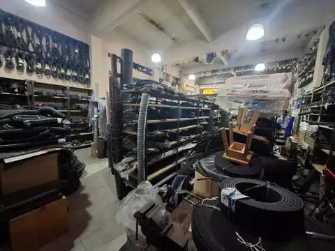 LOCAL COMERCIAL AMPLIO