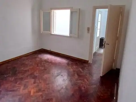 Depto Tipo Casa en Venta en Flores, USD 79.900