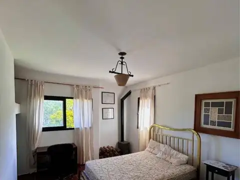 Casa en venta c/ cochera en San Lorenzo Chico