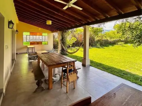 CASA EN VENTA - La