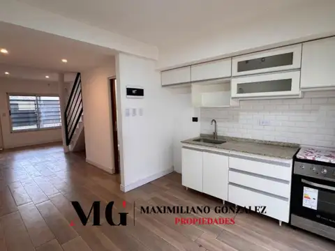 Departamento en Alquiler en Monte Grande, $ 830.000