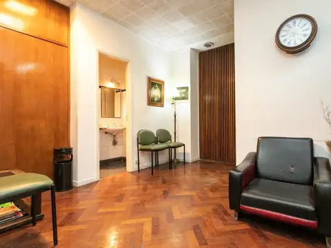 Oficina en Venta 74 años