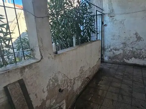 VENTA PH 3 AMBIENTES A RECICLAR