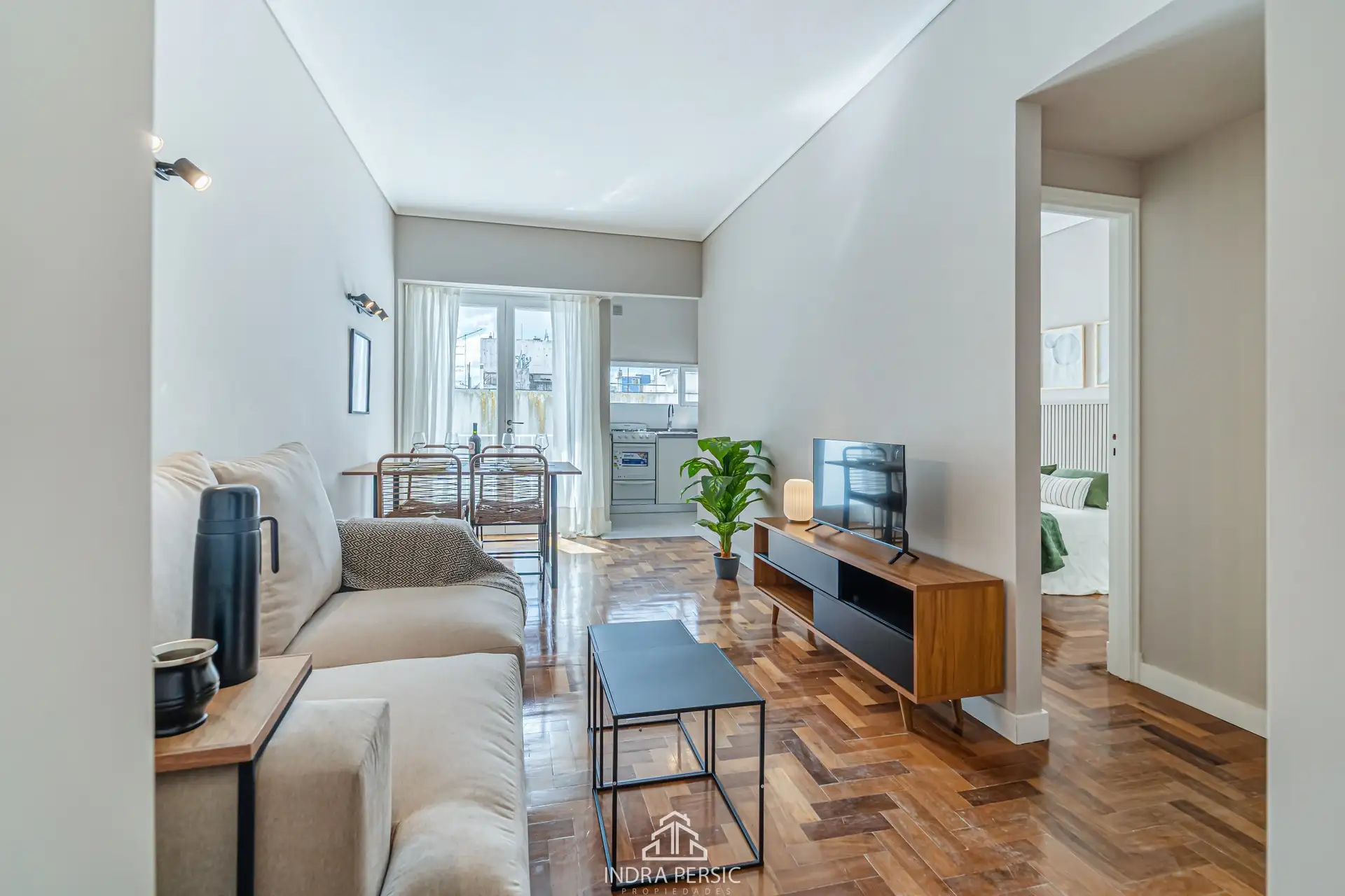 Venta departamento 2 ambientes 40m² con balcón — Centro