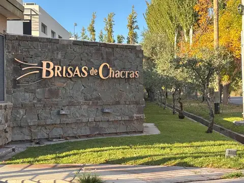 CASA EN BRISAS DE CHACRAS