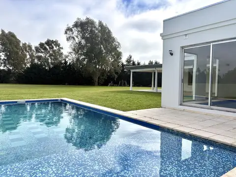 Casa en Alquiler en Chacras Del Parana, Zárate