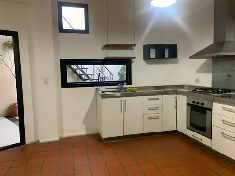 Depto Tipo Casa en Venta 8 años
