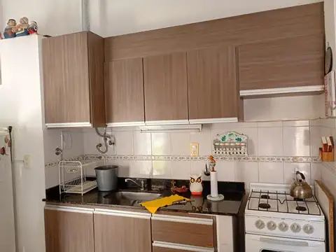 ALQUILER ANUAL DE DEPARTAMENTO 2 AMBIENTES EN LA LUCILA.