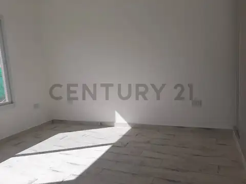 Juana de Arco 6700, Piso 0