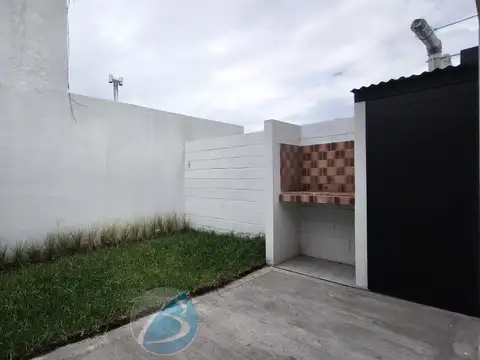 Depto Tipo Casa en Venta en San Jose, USD 99.900