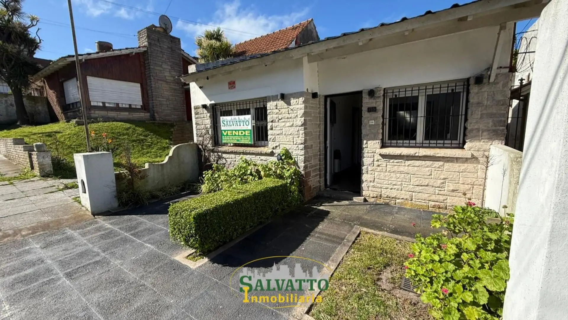 Chalet PH de 2 ambientes ubicado sobre Evaristo Carriego 159, entre Serrano y Thames, en barrio Punta Mogotes.