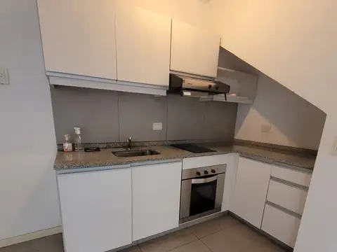 Depto Tipo Casa en Alquiler en Villa Urquiza, $ 890.000