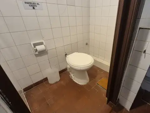 Local en Alquiler en Olivos Maipu/Uzal, $ 600.000