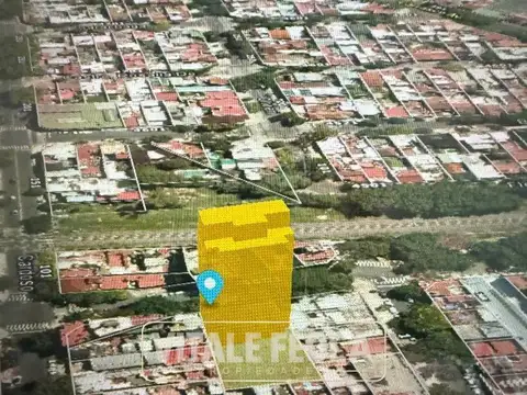 Alquiler terreno en floresta doble frente de 900m2