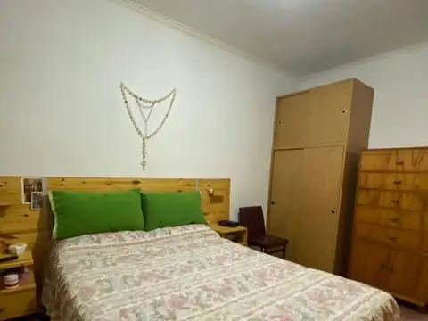 Casa 5 ambientes con 1 baño