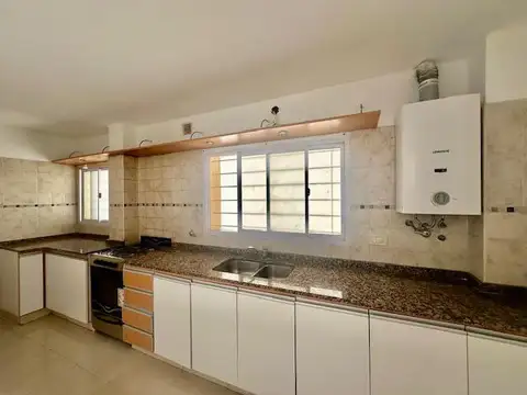Depto Tipo Casa en Venta de 3 dormitorios