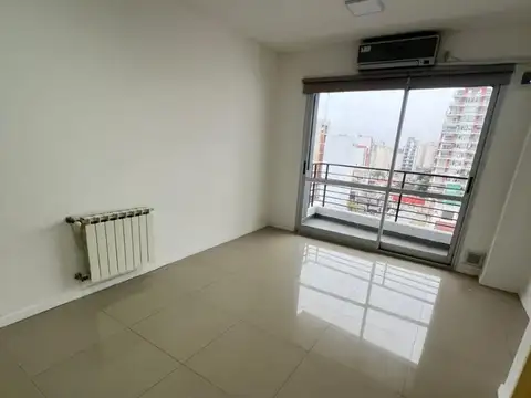 Departamento en Alquiler en Villa del Parque, $ 700.000