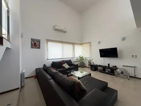 Casa en Venta en Funes, USD 615.000