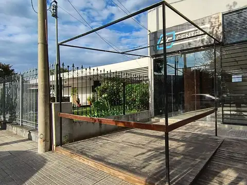 Local en Alquiler en Cerro De Las Rosas, $ 1.200.000
