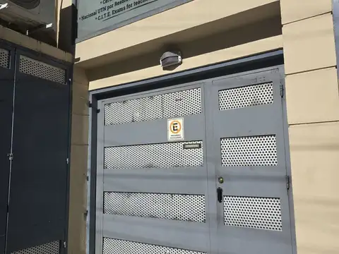 Cochera en Basavilbaso Lanus Este por Rampa