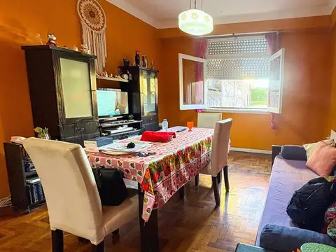 Amplio 3 Ambientes en Virrey Cevallos Al 1000. San Cristobal. 57 m²