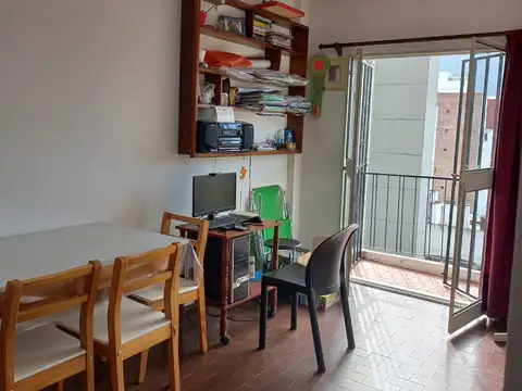 VENTA | PERMUTA - Departamento 1 dormitorio con balcón - Barrio Lourdes, Rosario.