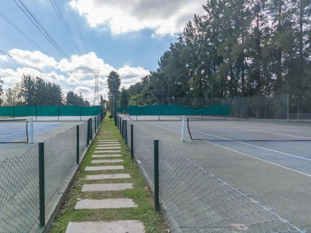 Actividades deportivas futbol, voley, tenis, basquet, hockey en La Pradera l