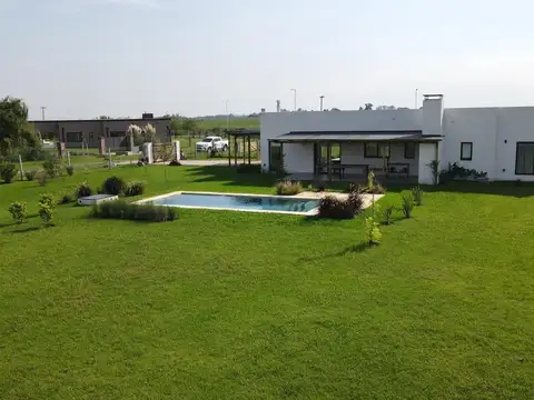 Quinta en Venta de 2 dormitorios